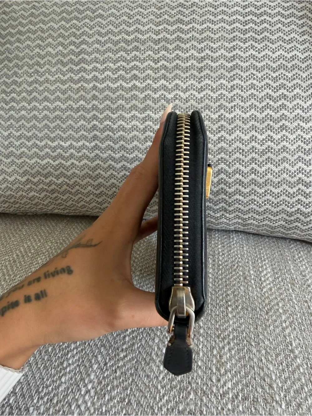 Prada Black Leather Bow Zip Around Wallet Red Interior w/ Authenticity Cards